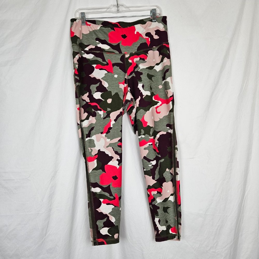 Old Navy Go Dry Floral Capri Leggings Women's size XL